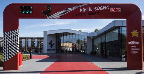 Da Bologna: Aceto Balsamico, Pavarotti e Ferrari Tour