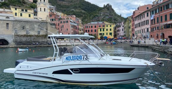 Au départ de La Spezia : excursion en bateau privé 5 Terre (déjeuner et boissons)