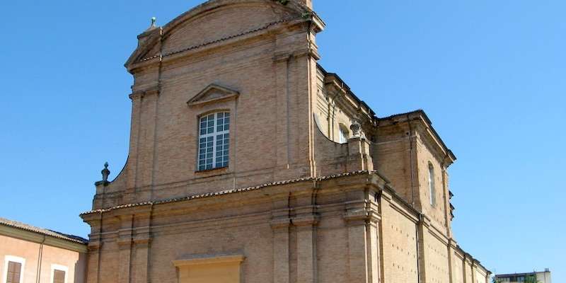 Cesena belvárosának templomai