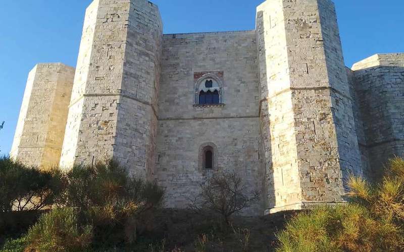 Castel del Monte privát vezetett túra a nyolcszögletű várban