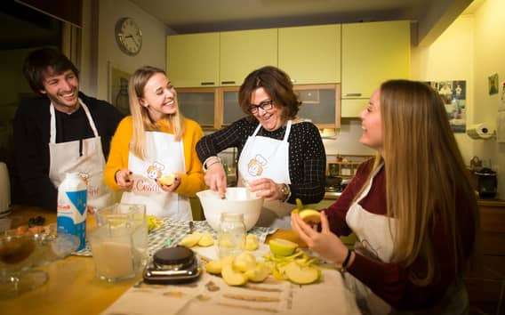 Bologna: Pasta & Tiramisu-Kochkurs bei einem Einheimischen