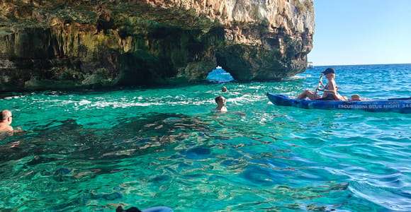 Santa Maria di Leuca: Canoe trip to the caves
