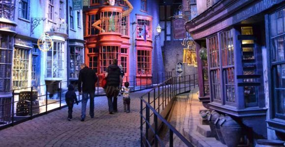 Гарри Поттер: тур по студии Warner Bros. с Кингс-Кросс