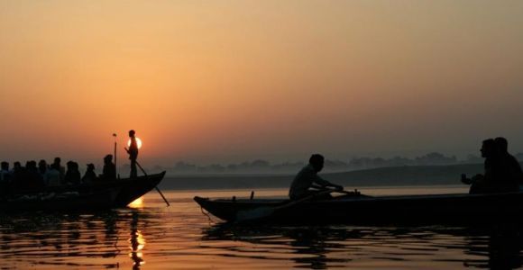 Varanasi : Sunrise Boat Tour