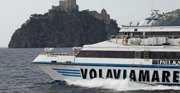 Transfert privé en voiture et ferry entre Naples et Ischia