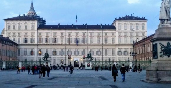 Турин: Королевский дворец и экскурсия по городу с гидом
