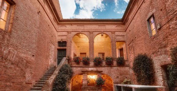 Montalcino: Degustacja wina Brunello i lunch w toskańskim zamku