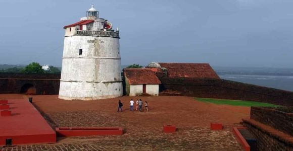 Desde el norte de Goa : Tour de día completo por el norte de Goa con servicio de recogida y traslado