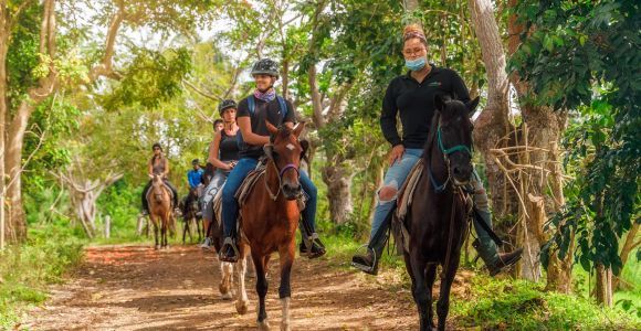 Carabalí Rainforest Park: Rainforest Horseback Riding Tour