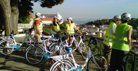 Лиссабон: тур по 7 холмам на электрическом велосипеде на полдня
