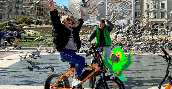 Barcellona: Tour guidato della città in bicicletta o E-Bike