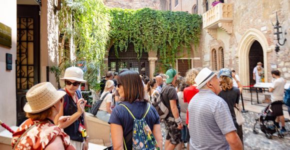 Verona: Lo más destacado de la ciudad y comida callejera a pie