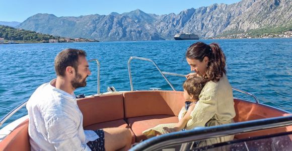 Excursion en bateau privé dans la baie de Kotor et la grotte bleue avec boissons gratuites