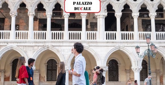 Venezia: Tour del Palazzo Ducale, del Ponte dei Sospiri e delle Prigioni