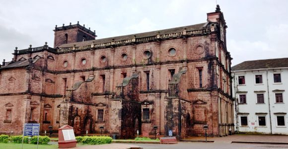 Old Goa: recorrido a pie por las iglesias patrimoniales