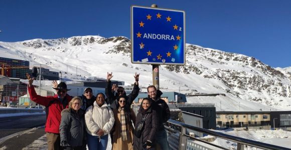 Barcelona: Jednodniowa wycieczka z przewodnikiem do Andory, Francji i Hiszpanii