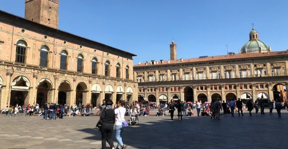 Bolonia: tour guiado a pie por la arquitectura