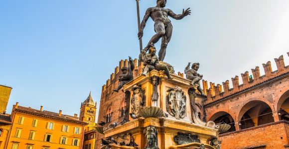 Bolonia: Búsqueda del tesoro y visita autoguiadas por los lugares más destacados