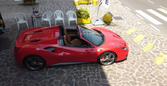 Maranello : Essai de la Ferrari 488 Spider