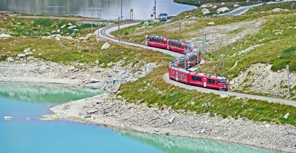 Depuis Milan : Train de la Bernina et excursion à Saint-Moritz