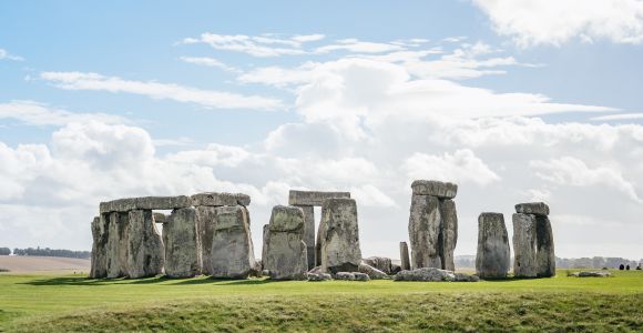 London: Full-Day Windsor, Stonehenge, and Oxford Tour