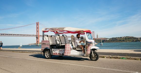 Lisboa: Tour guiado en Tuk-Tuk con servicio de recogida del hotel
