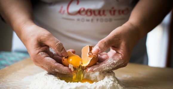 Bologne : cours de cuisine sur les pâtes et le tiramisu dans une maison locale