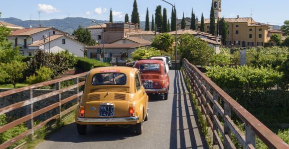 Peschiera del Garda : Location d'une FIAT 500 vintage