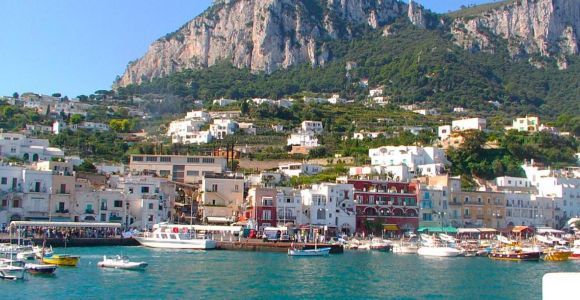 Da Sorrento: Escursione di un giorno a Capri con giro in barca