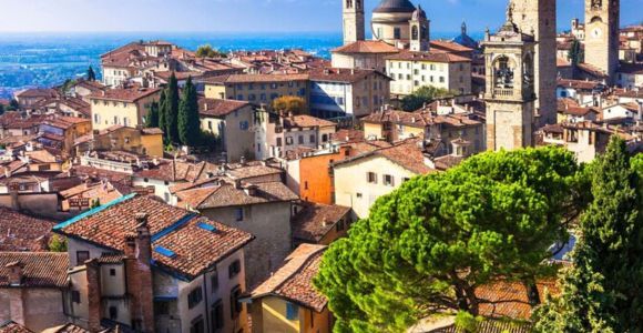 Bergamo: Tour privato personalizzato con una guida locale