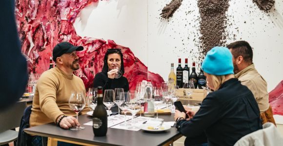 Верона: посещение винодельни Монтрезор с дегустацией вин и закусками