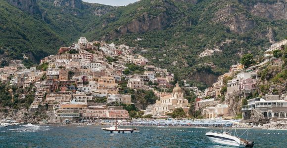 Desde Sorrento: excursión en barco a Amalfi y Positano