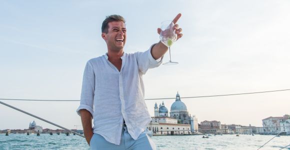 Venecia: Crucero en catamarán por la laguna con música y bebidas