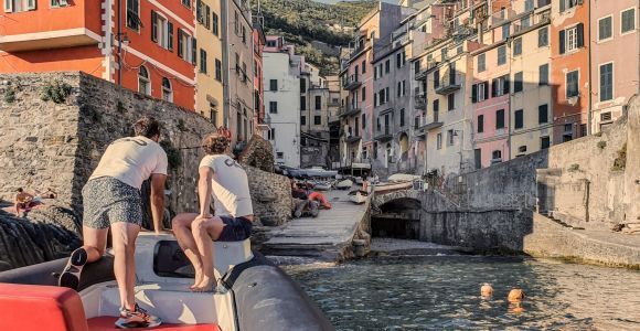 Desde La Spezia: Tour en barco por Cinque Terre