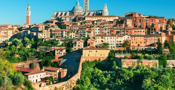 Siena: średniowieczna gra o eksploracji miasta