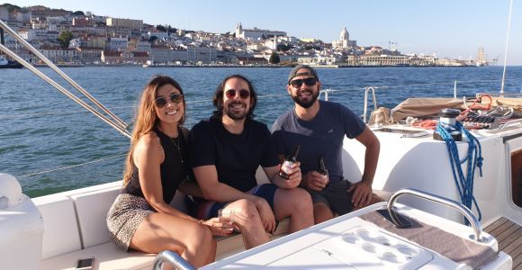 Excursión en velero de 2 horas por Lisboa con champán