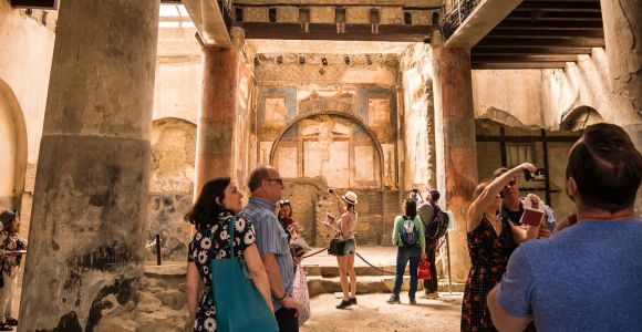 Herculaneum: Private Walking Tour with Archeologist Guide