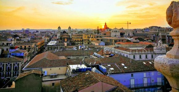 Catania: tour serale dei segreti della città e aperitivo