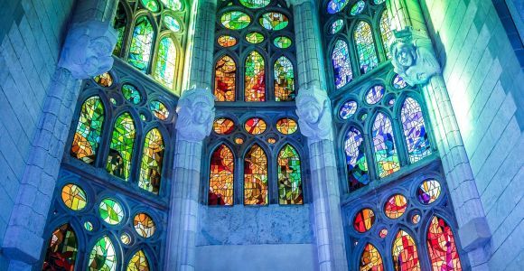Barcellona: Tour e biglietto d'ingresso prioritario per la Sagrada Família