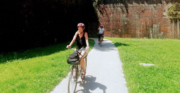 Visita de Lucca en E-bike o bicicleta urbana