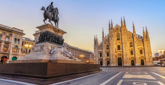 Milán: Duomo & Rooftop Tour con autobús turístico Hop-On Hop-Off opcional