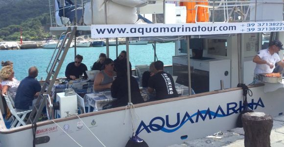Monterosso al Mare: Tour delle Cinque Terre in barca con pranzo