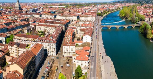 Torino: Caccia al tesoro e tour guidato a piedi autogestito