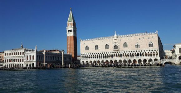 Vom Gardasee aus: Ganztagestour Venedig