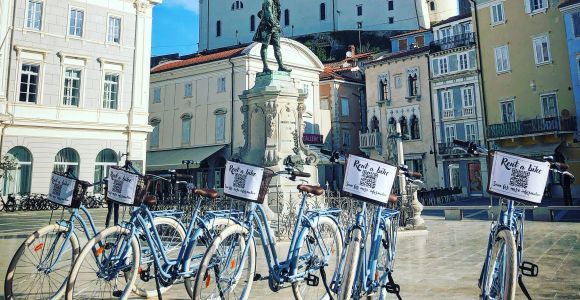 Piran: Fahrradverleih mit Karte, Helm, Wasserflasche und Schloss