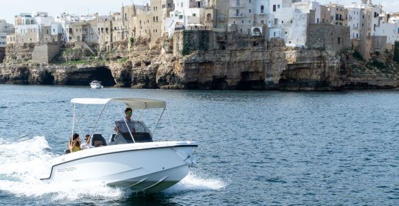 Polignano a Mare Caves and Grottos Tour by Boat with Spritz