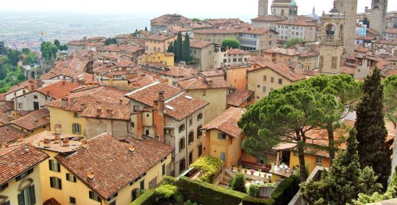 Bergamo: Private Upper Town Walking Tour w/ a Guide