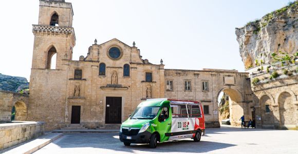 Matera: Recorrido oficial en autobús abierto con entrada a la Casa Grotta