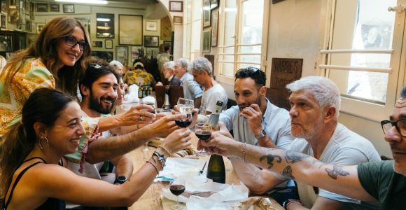 Bologna: tour gastronomico a piedi con una guida locale