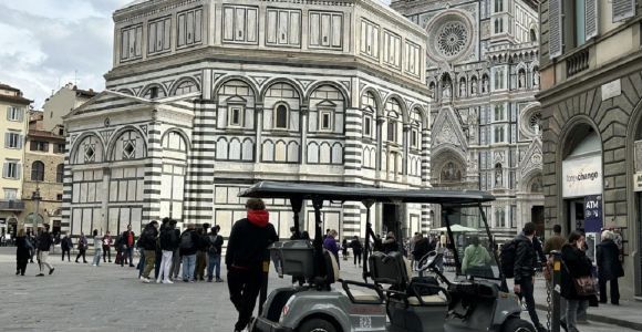Odkryj urok Florencji: Nocna wycieczka elektrycznym mini samochodem